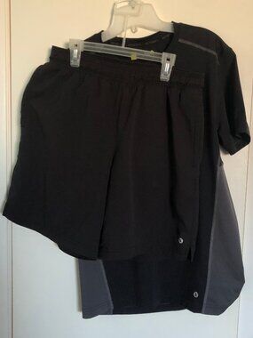 Xersion Men's Black Jogger Set - T-Shirt Size L + Shorts Size M